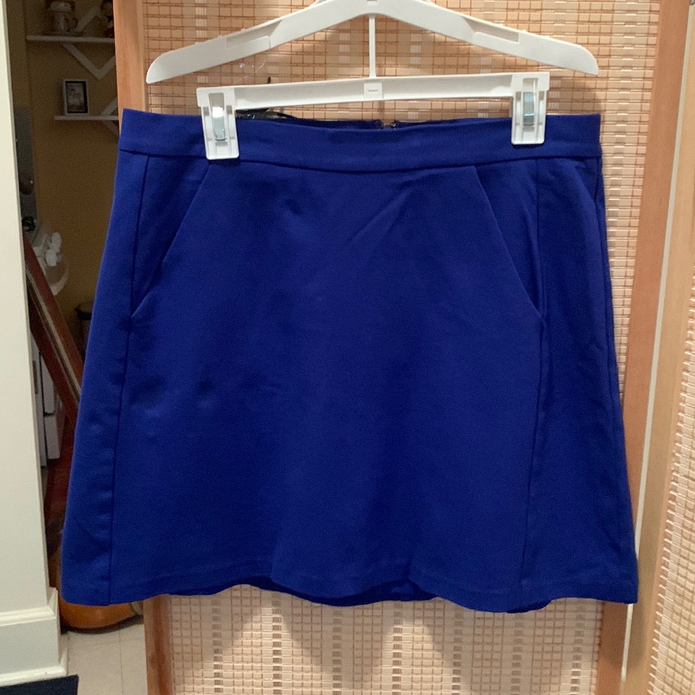 Hutch woman’s skirt